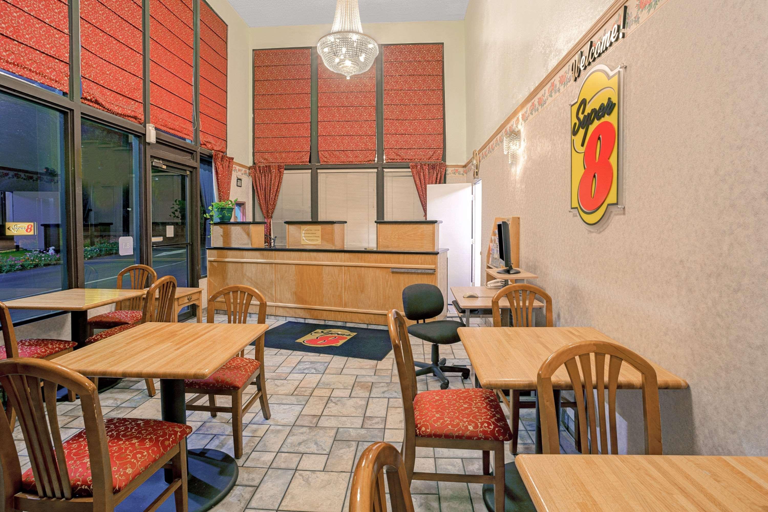 Hotel Super 8 By Wyndham Yreka Extérieur photo